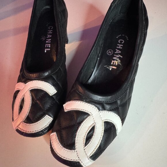 Classic Chanel Quilted Shoes, Mid-Heel - Picture 3 of 12